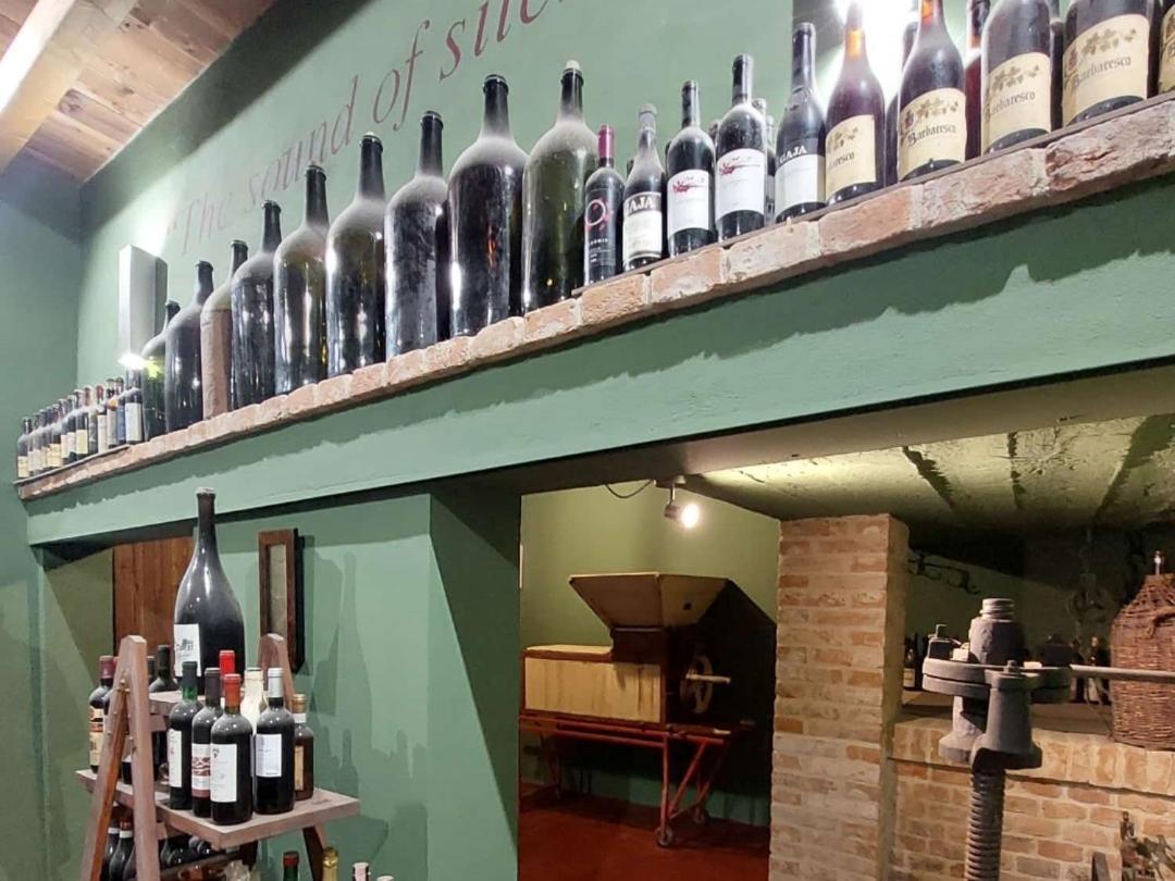 Ca Trifolera Barbaresco - Romantico Cascinale Con Antica Cantina Nel Cuore Delle Langhe - Degustazione Vini Nella Nostra Cantina Bagian luar foto